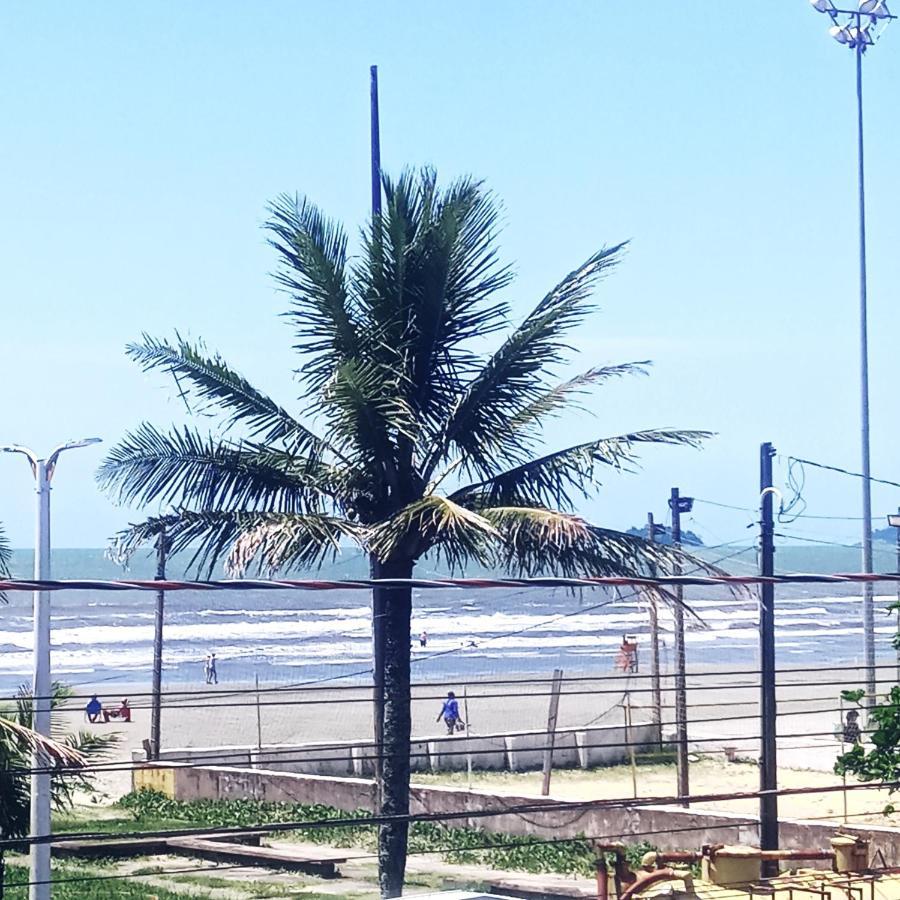 Apto Aluguel Na Temporada Pe Na Areia Peruibe Sp Kültér fotó